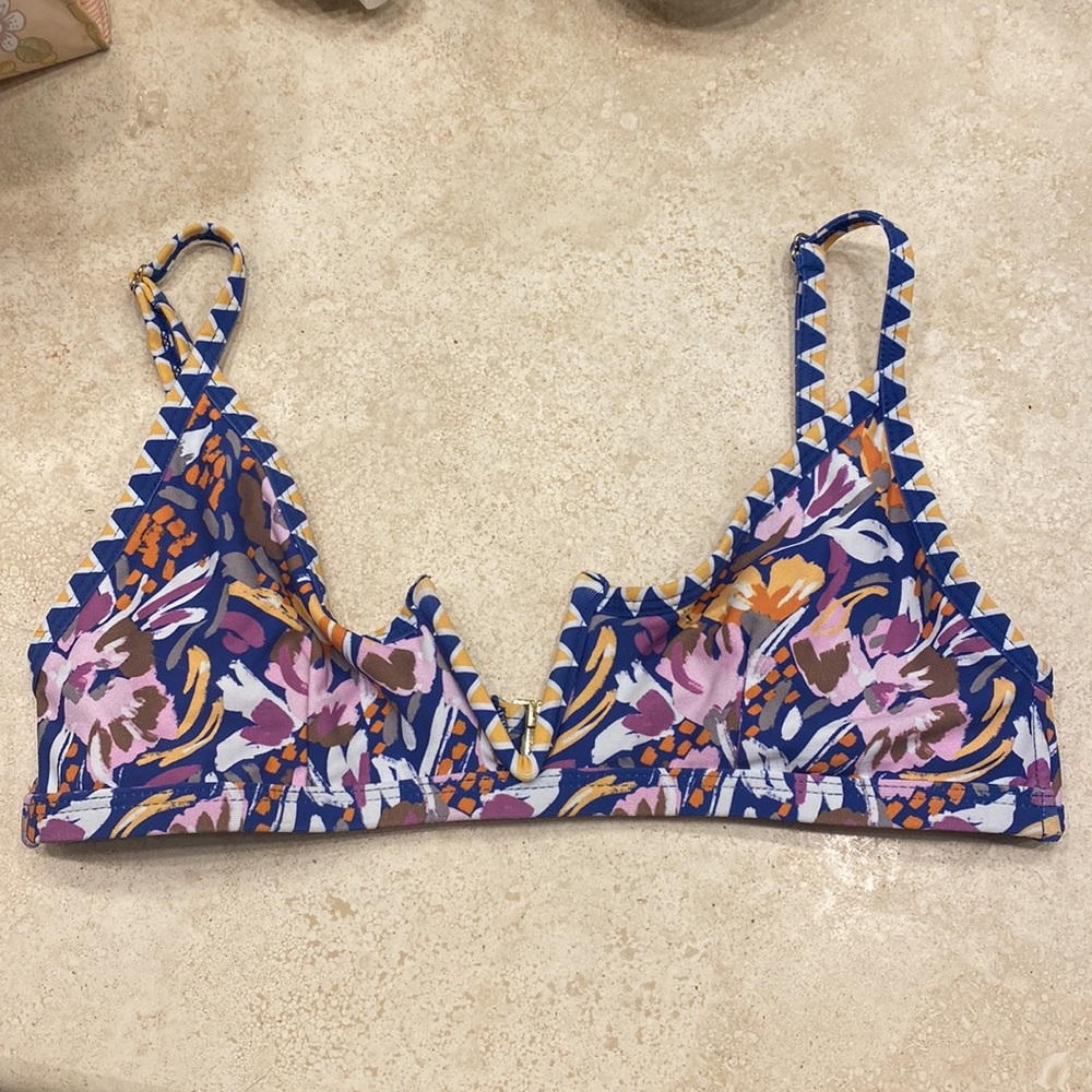 Bydee Samos Bikini Top in Medusa Print